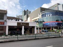 Kuo Chuan Avenue (D15), Retail #586695891